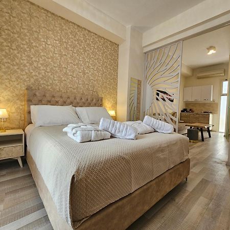Rhodes City Golden City Center Suites מראה חיצוני תמונה