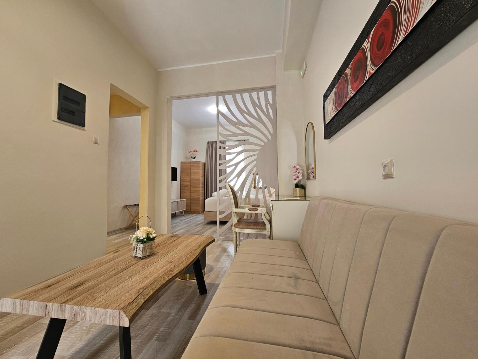 Rhodes City Golden City Center Suites מראה חיצוני תמונה