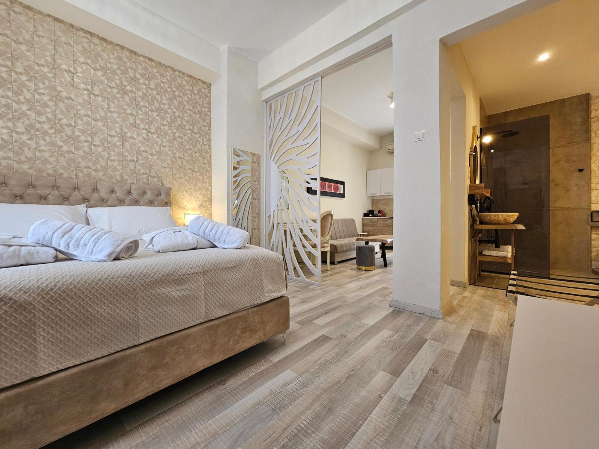 Rhodes City Golden City Center Suites מראה חיצוני תמונה