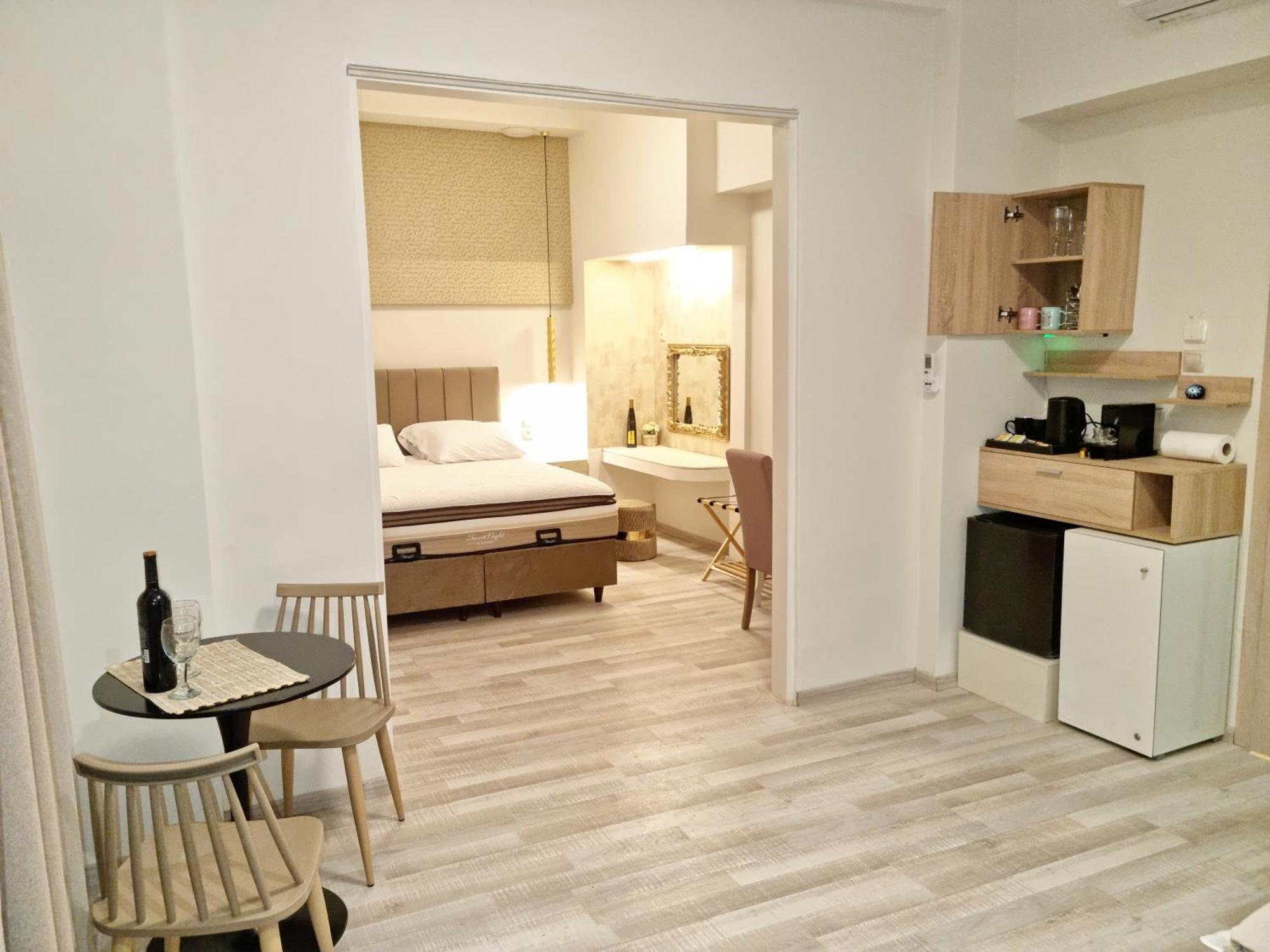 Rhodes City Golden City Center Suites מראה חיצוני תמונה