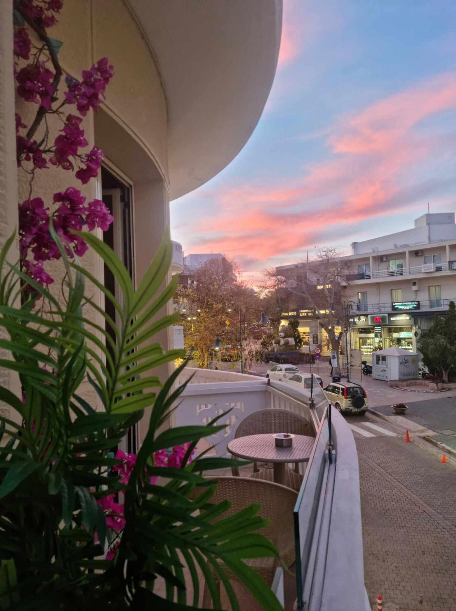 Rhodes City Golden City Center Suites מראה חיצוני תמונה
